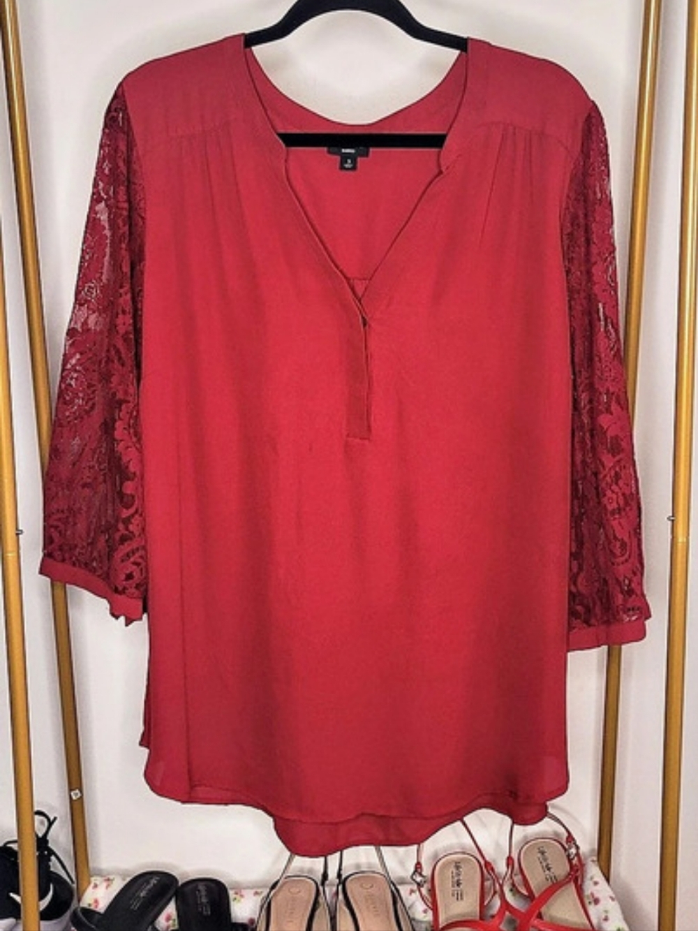 Torrid Harper Blouse Red Lace Sleeve Blouse Size 3